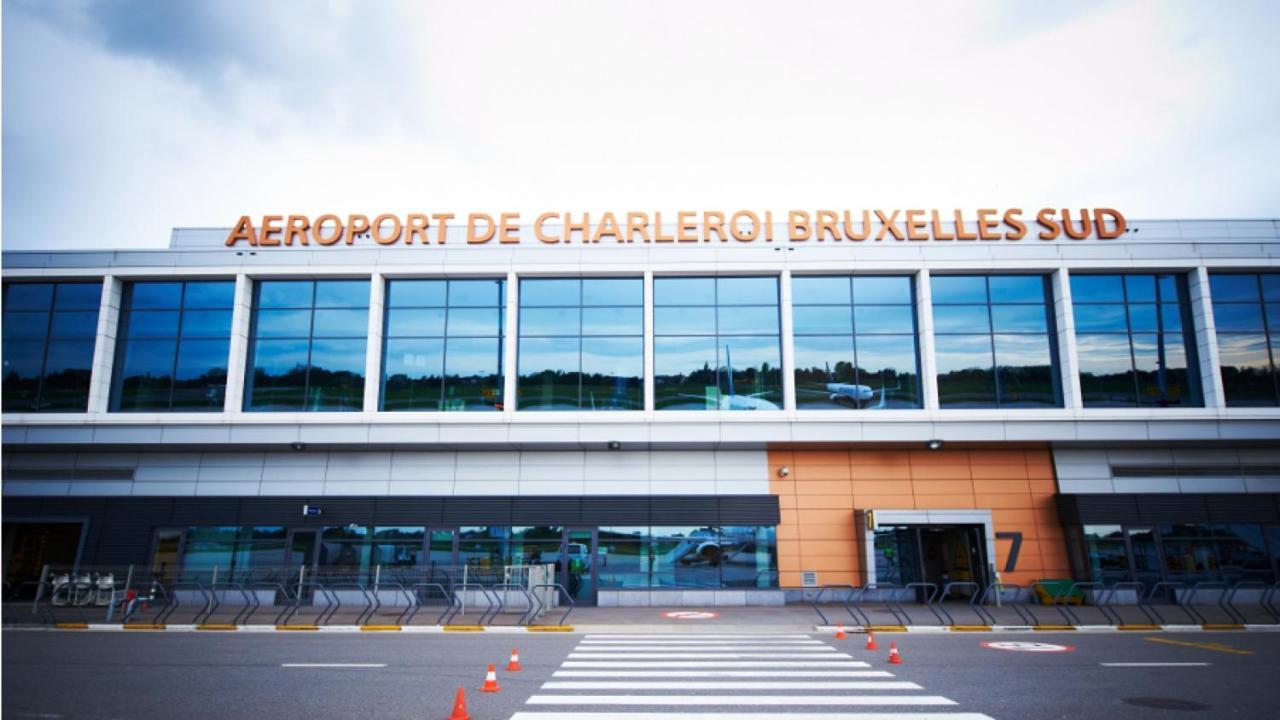 Tirou 5 Centre - Gare - Aeroport Appartement Charleroi Buitenkant foto
